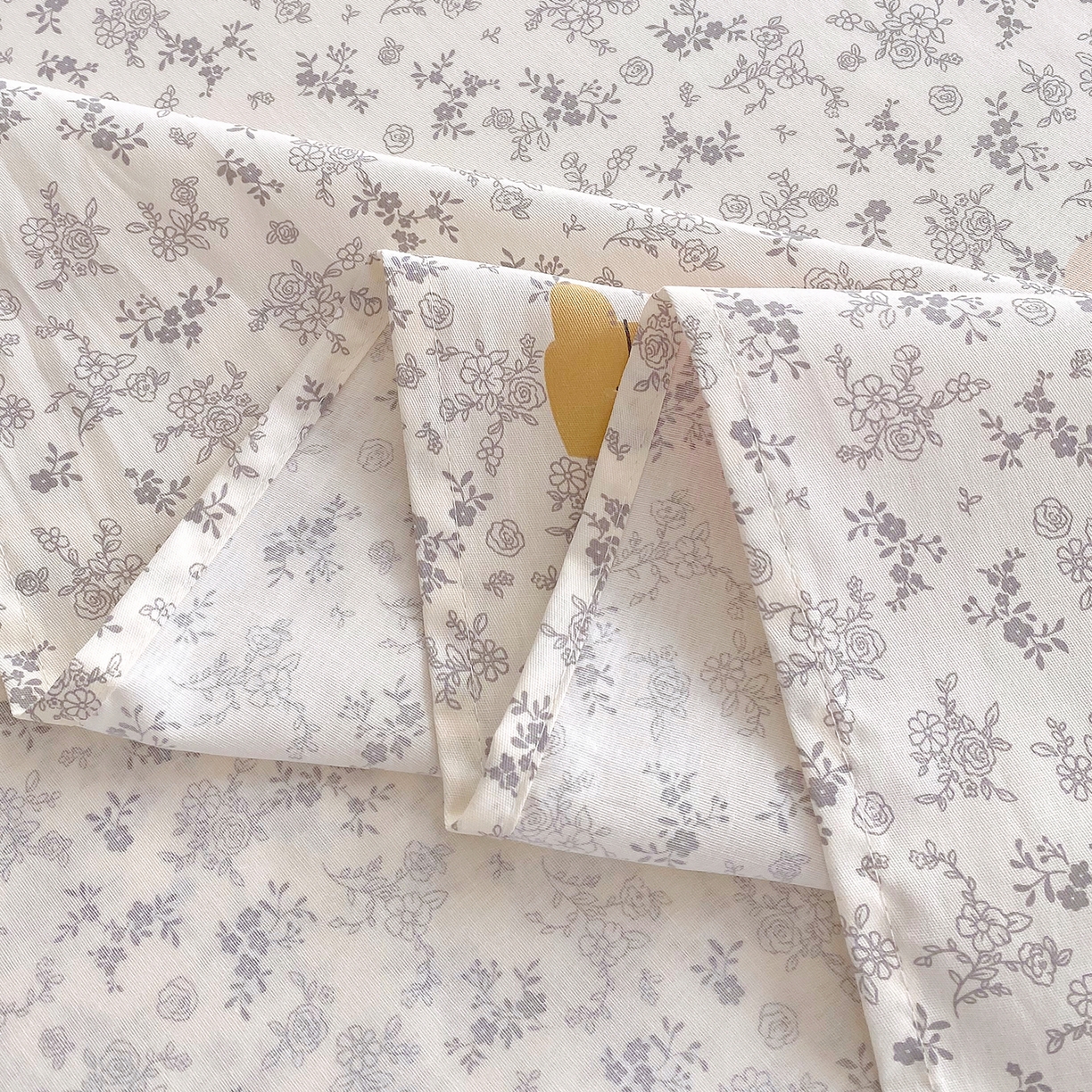 91家纺网 家纺一手货源 找家纺 金丝兔 2026新款纯棉印花单品床单系列 吉吉兔