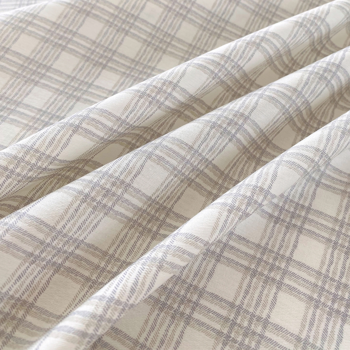 91家纺网 家纺一手货源 找家纺 金丝兔 2026新款纯棉印花单品床单系列 时尚灰格