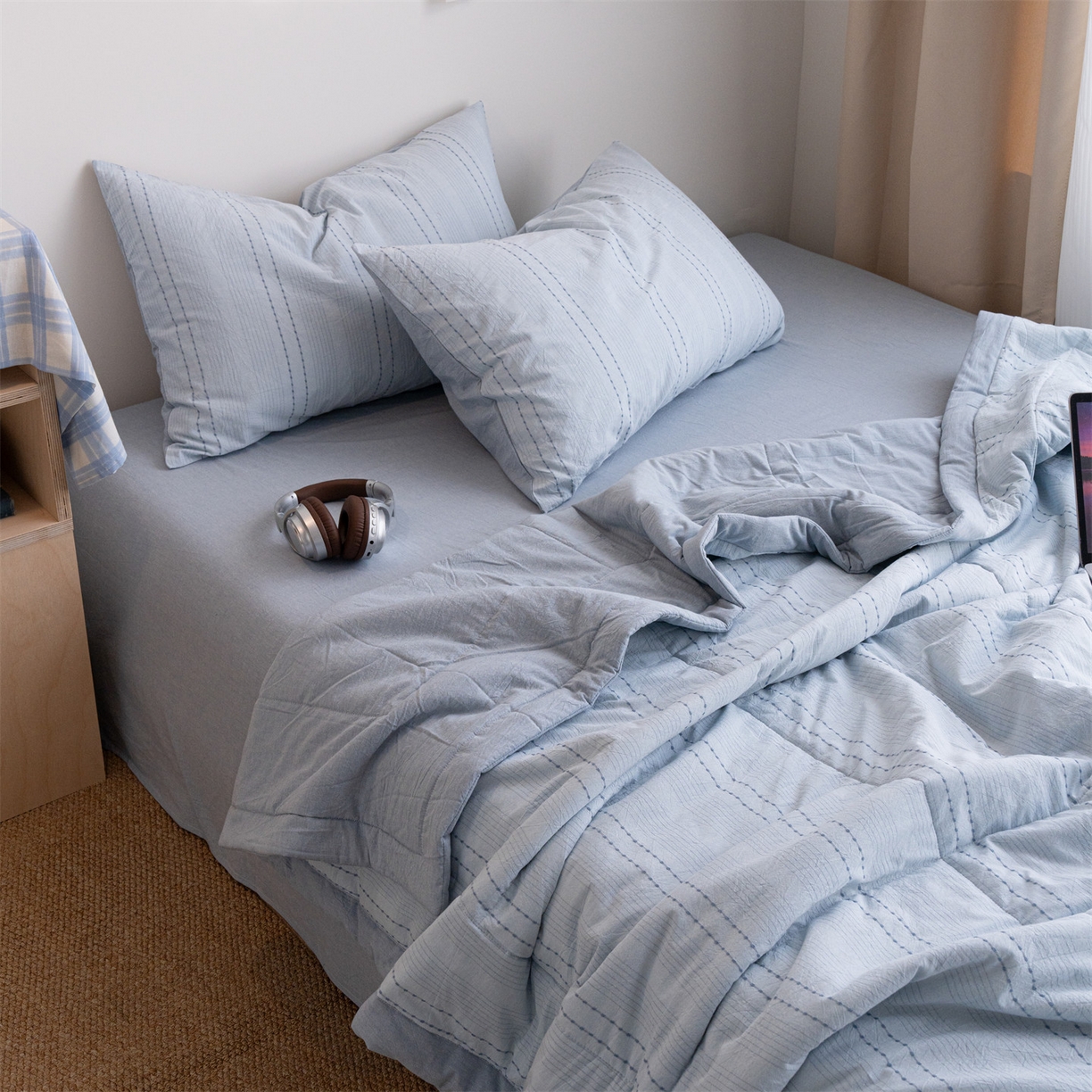 91家纺网 家纺一手货源 找家纺 被窝家纺 2026新款米粒提花全棉水洗棉新疆棉花夏被夏凉被空调被四件套 米粒-天蓝