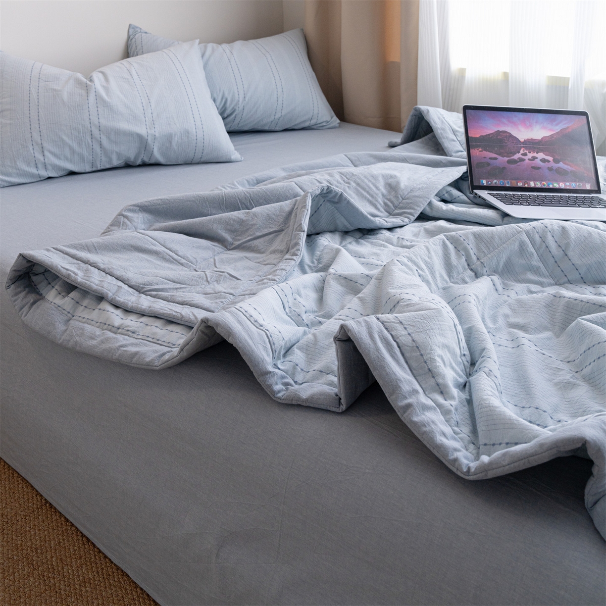 91家纺网 家纺一手货源 找家纺 被窝家纺 2026新款米粒提花全棉水洗棉新疆棉花夏被夏凉被空调被四件套 米粒-天蓝