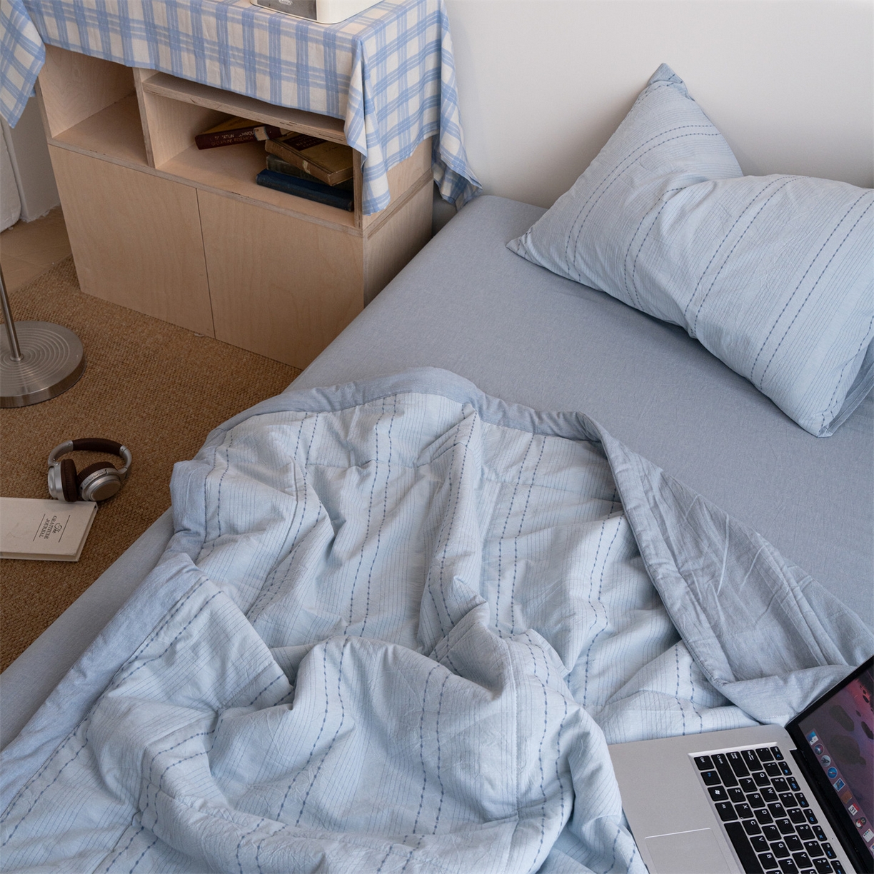 91家纺网 家纺一手货源 找家纺 被窝家纺 2026新款米粒提花全棉水洗棉新疆棉花夏被夏凉被空调被四件套 米粒-天蓝