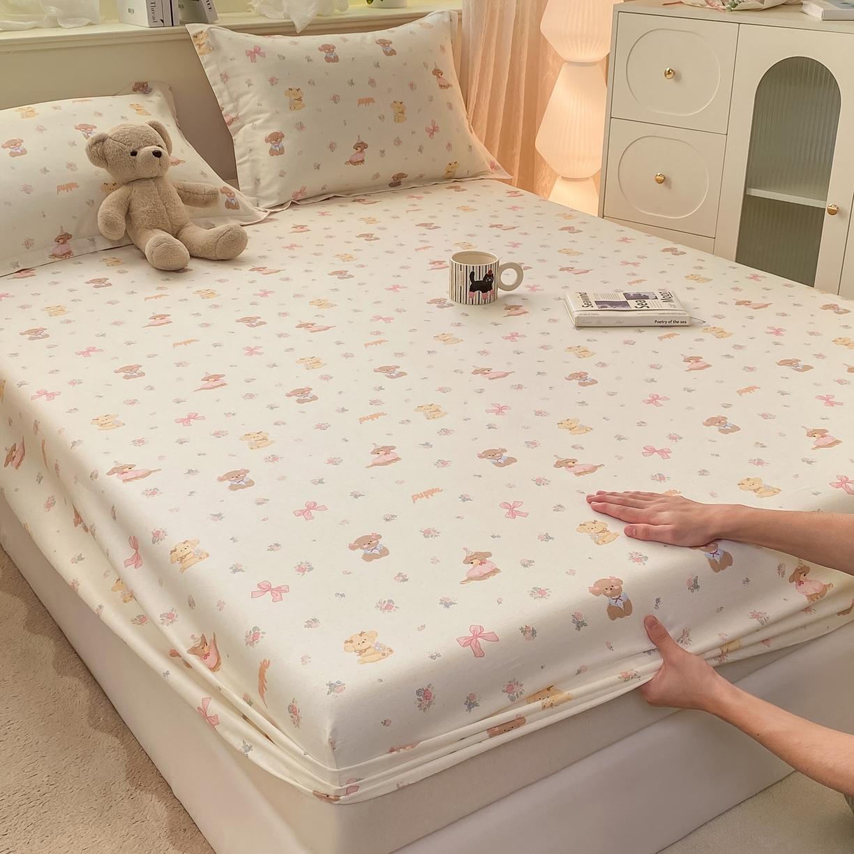 91家纺网 家纺一手货源 找家纺 花梦欣 2026新款全棉印花单品系列-单床笠 酷卡小狗