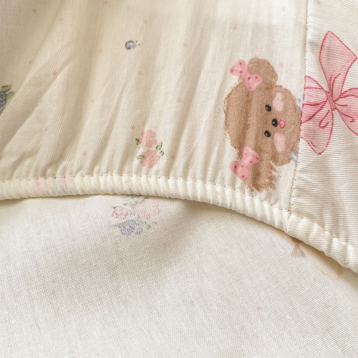 91家纺网 家纺一手货源 找家纺 花梦欣 2026新款全棉印花单品系列-单床笠 酷卡小狗