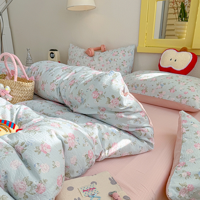 91家纺网 家纺一手货源 找家纺 云玲时尚 2026新款云感双层纱印花四件套 春日限定