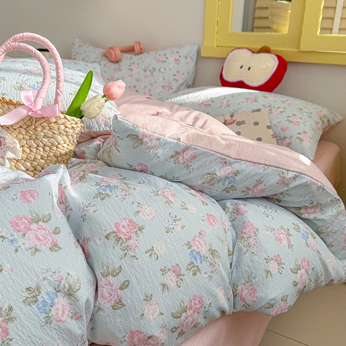 91家纺网 家纺一手货源 找家纺 云玲时尚 2026新款云感双层纱印花四件套 春日限定