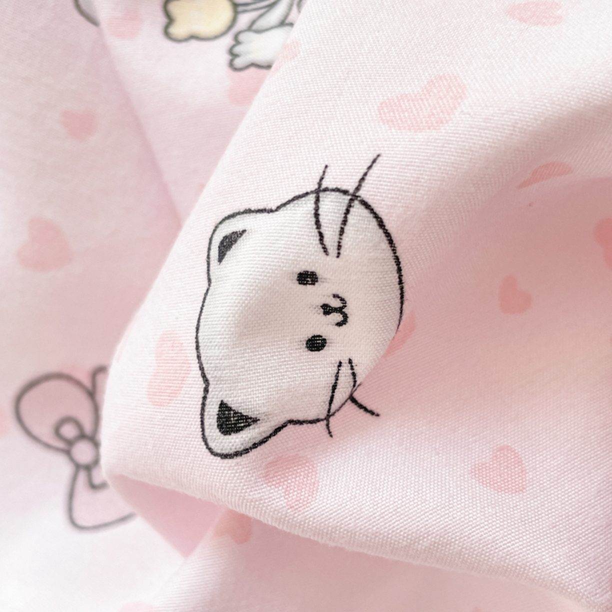 91家纺网 家纺一手货源 找家纺 云玲时尚 2026新款古法水洗仿棉云感纱四件套 爱心甜猫