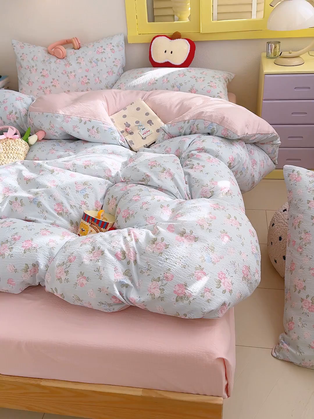 91家纺网 家纺一手货源 找家纺 云玲时尚 2026新款云感双层纱印花四件套 春日限定