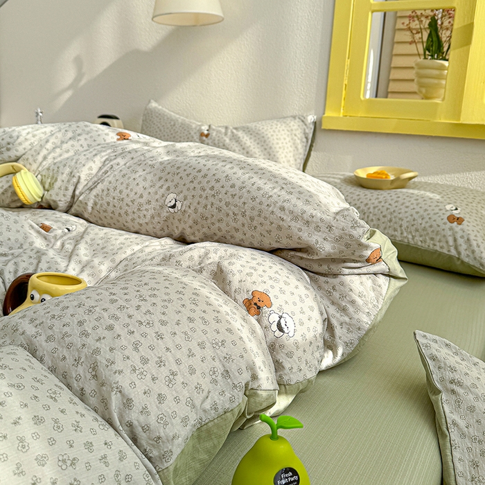 91家纺网 家纺一手货源 找家纺 云玲时尚 2026新款云感双层纱印花四件套 点点小狗