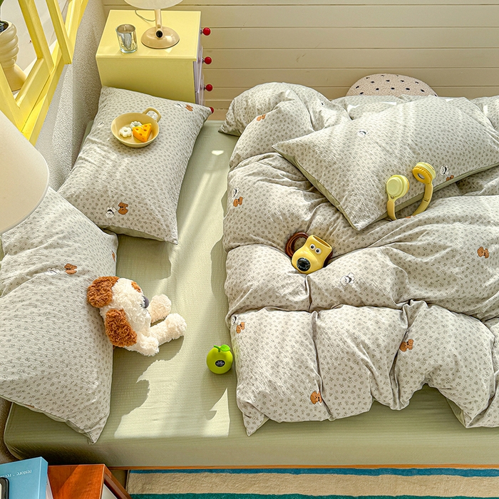 91家纺网 家纺一手货源 找家纺 云玲时尚 2026新款云感双层纱印花四件套 点点小狗