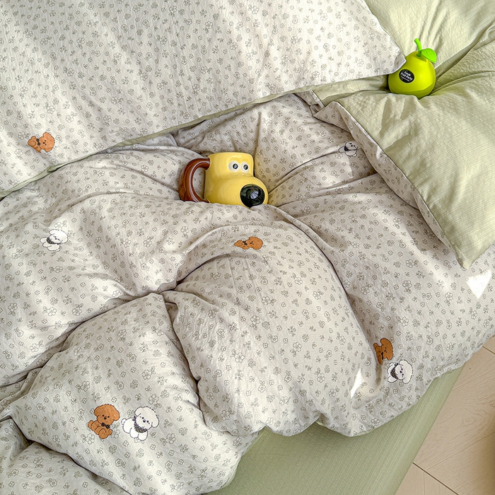 91家纺网 家纺一手货源 找家纺 云玲时尚 2026新款云感双层纱印花四件套 点点小狗