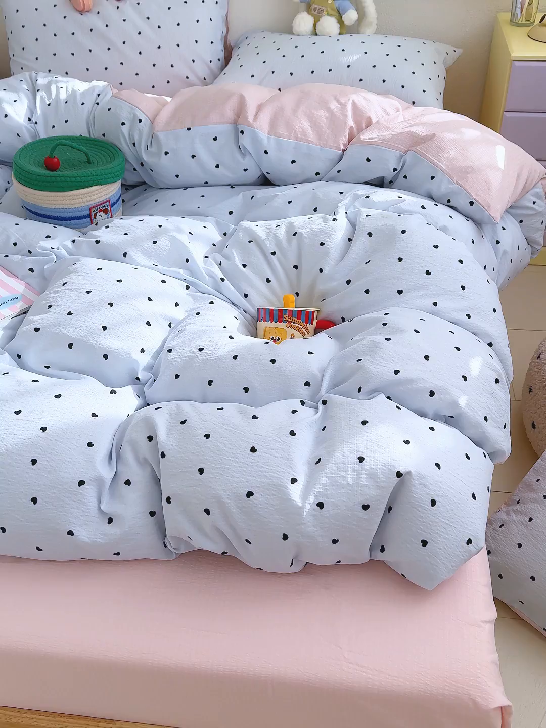 91家纺网 家纺一手货源 找家纺 云玲时尚 2026新款云感双层纱印花四件套 海盐甜心