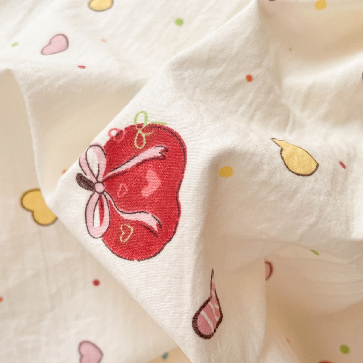 91家纺网 家纺一手货源 找家纺 云玲时尚 2026新款古法水洗仿棉云感纱四件套 可爱苹果