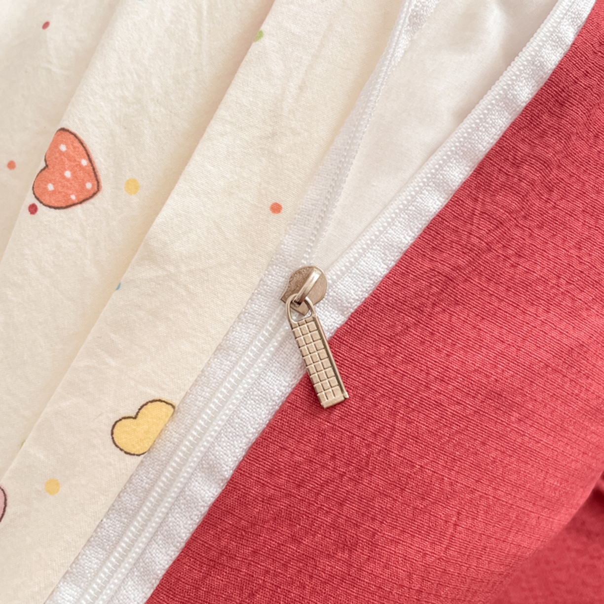 91家纺网 家纺一手货源 找家纺 云玲时尚 2026新款古法水洗仿棉云感纱四件套 可爱苹果