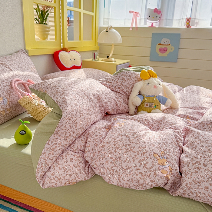 91家纺网 家纺一手货源 找家纺 云玲时尚 2026新款云感双层纱印花四件套 花与兔