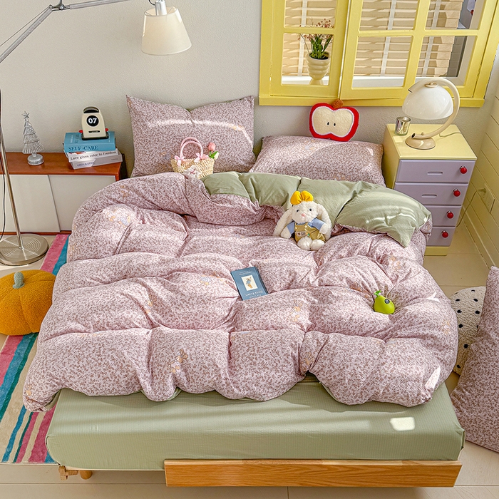 91家纺网 家纺一手货源 找家纺 云玲时尚 2026新款云感双层纱印花四件套 花与兔