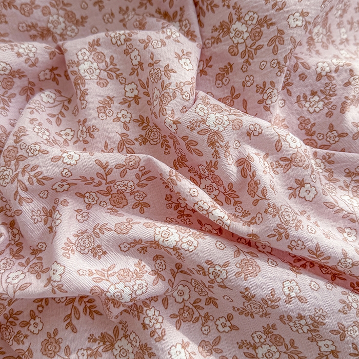 91家纺网 家纺一手货源 找家纺 云玲时尚 2026新款云感双层纱印花四件套 花与兔