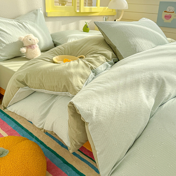 91家纺网 家纺一手货源 找家纺 云玲时尚 2026新款云感双层纱印花四件套 简夏