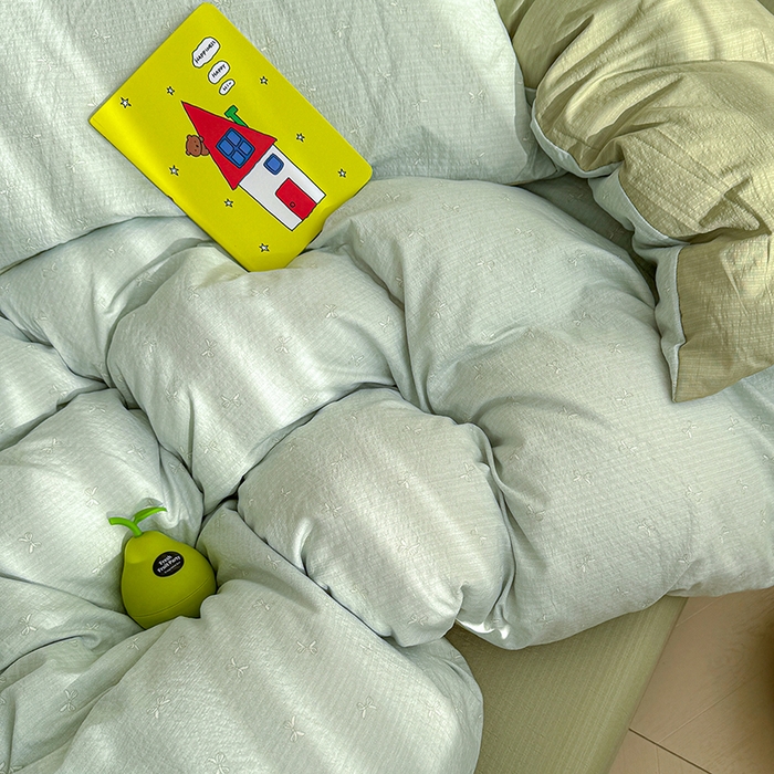 91家纺网 家纺一手货源 找家纺 云玲时尚 2026新款云感双层纱印花四件套 简夏