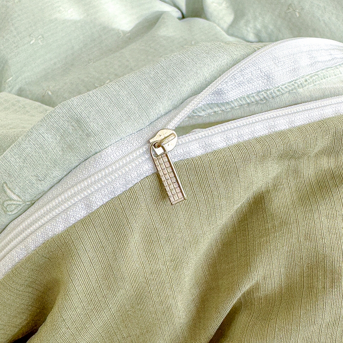 91家纺网 家纺一手货源 找家纺 云玲时尚 2026新款云感双层纱印花四件套 简夏