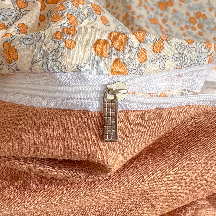 91家纺网 家纺一手货源 找家纺 云玲时尚 2026新款云感双层纱印花四件套 橘园