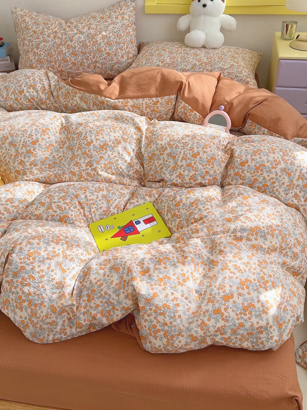 91家纺网 家纺一手货源 找家纺 云玲时尚 2026新款云感双层纱印花四件套 橘园