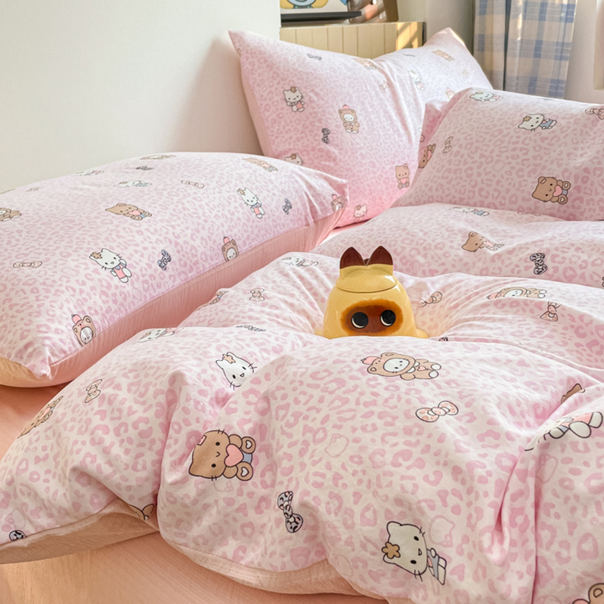 91家纺网 家纺一手货源 找家纺 云玲时尚 2026新款古法水洗仿棉云感纱四件套 俏皮豹纹-kt-粉