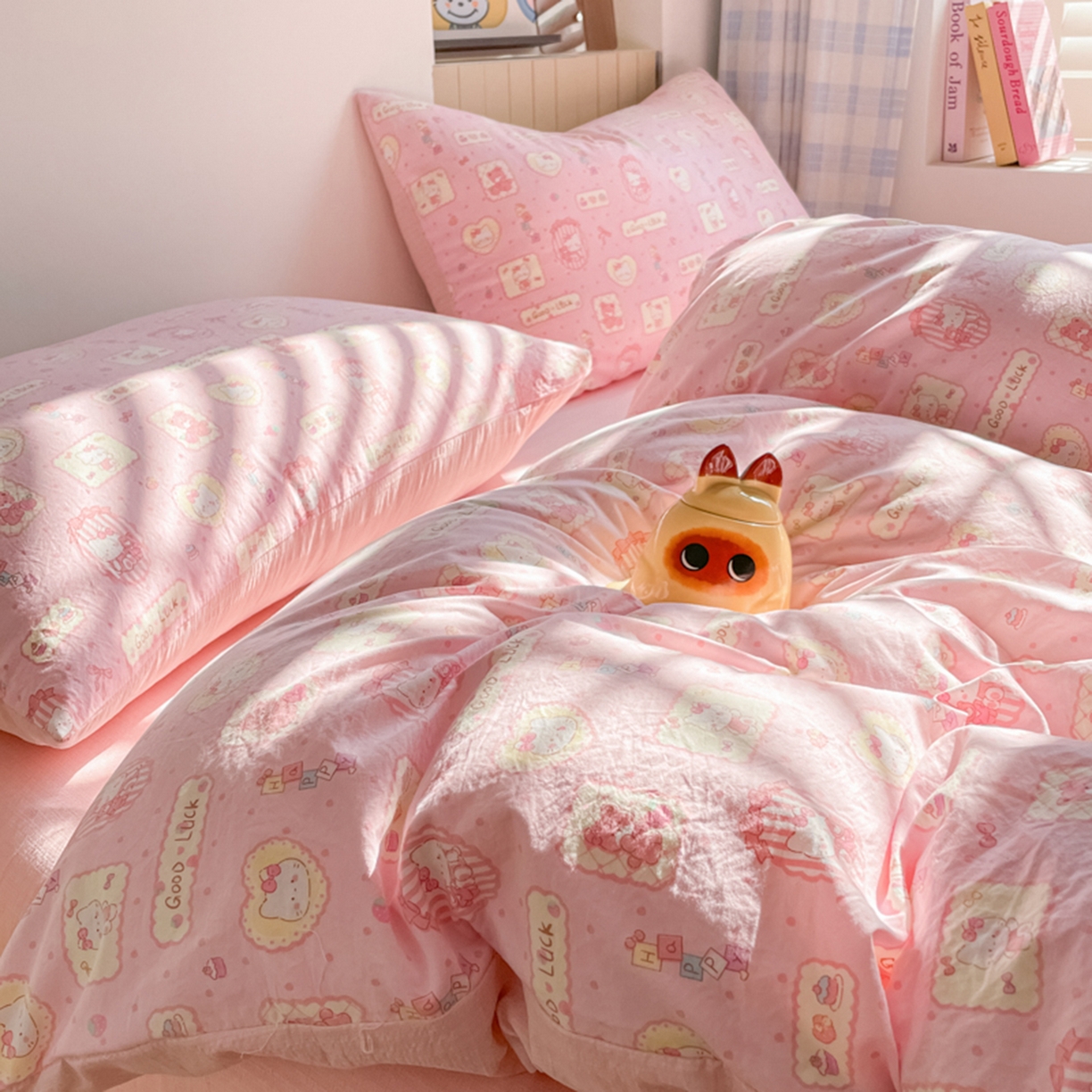 91家纺网 家纺一手货源 找家纺 云玲时尚 2026新款古法水洗仿棉云感纱四件套 甜品小猫