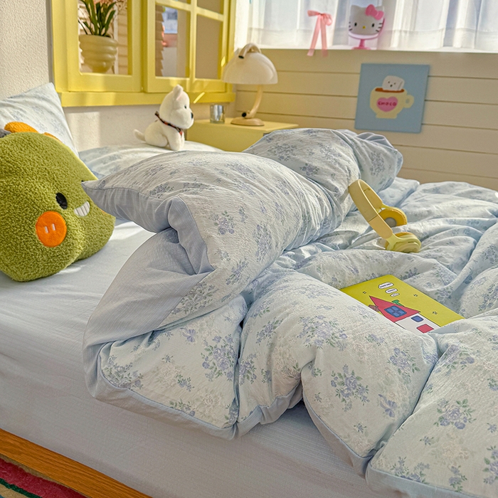 91家纺网 家纺一手货源 找家纺 云玲时尚 2026新款云感双层纱印花四件套 蓝萱