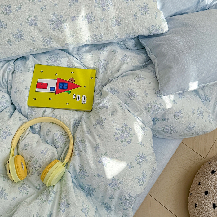 91家纺网 家纺一手货源 找家纺 云玲时尚 2026新款云感双层纱印花四件套 蓝萱