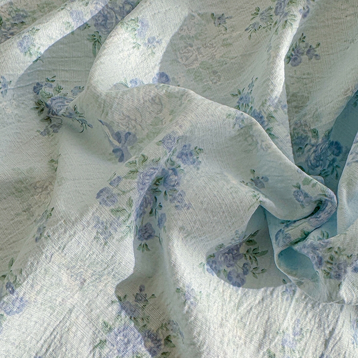 91家纺网 家纺一手货源 找家纺 云玲时尚 2026新款云感双层纱印花四件套 蓝萱