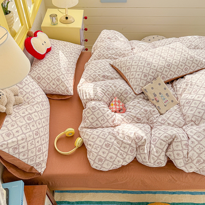 91家纺网 家纺一手货源 找家纺 云玲时尚 2026新款云感双层纱印花四件套 曼塔庄园