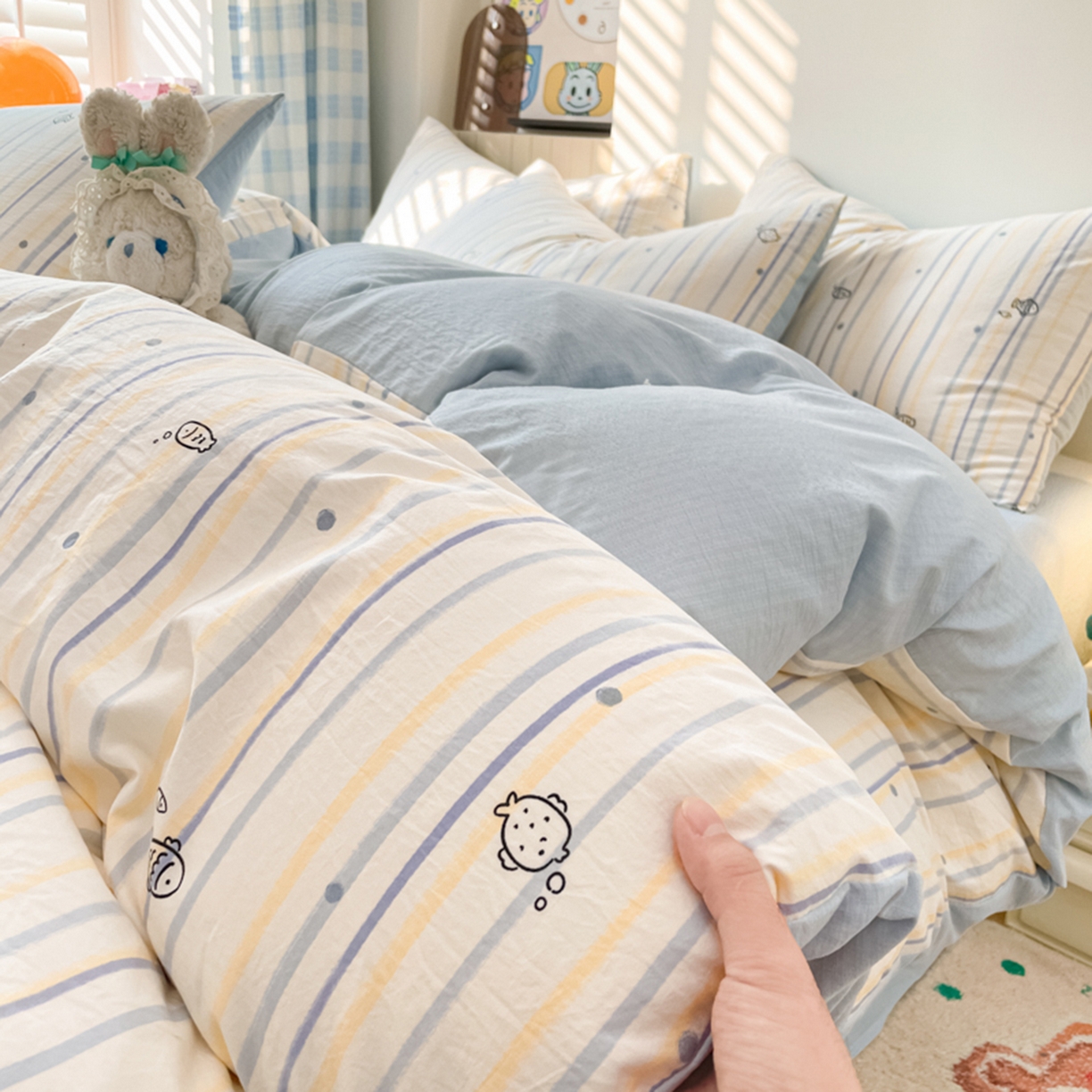 91家纺网 家纺一手货源 找家纺 云玲时尚 2026新款古法水洗仿棉云感纱四件套 小鱼的心事