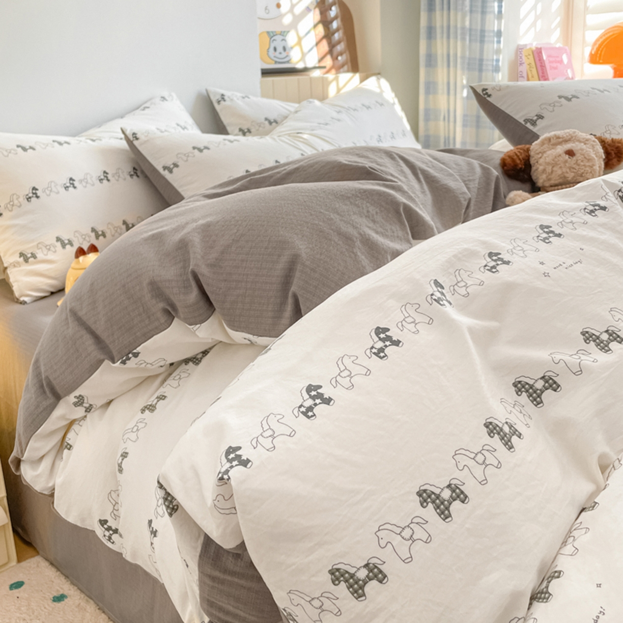 云玲时尚 2026新款古法水洗仿棉云感纱四件套 旋转木马