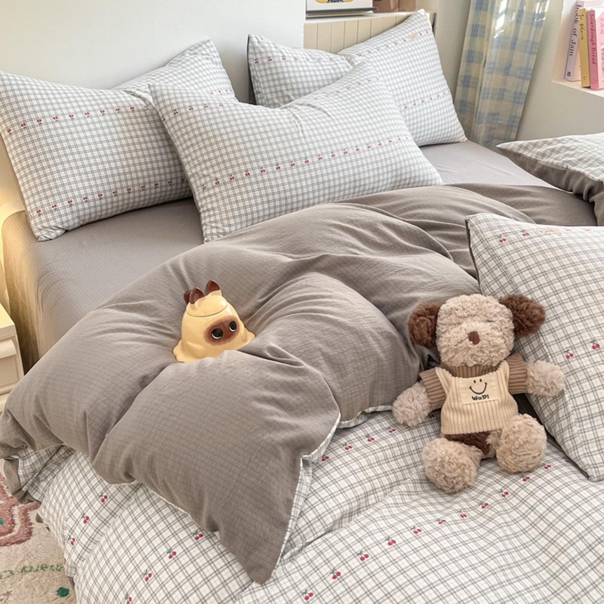 91家纺网 家纺一手货源 找家纺 云玲时尚 2026新款古法水洗仿棉云感纱四件套 樱桃格格