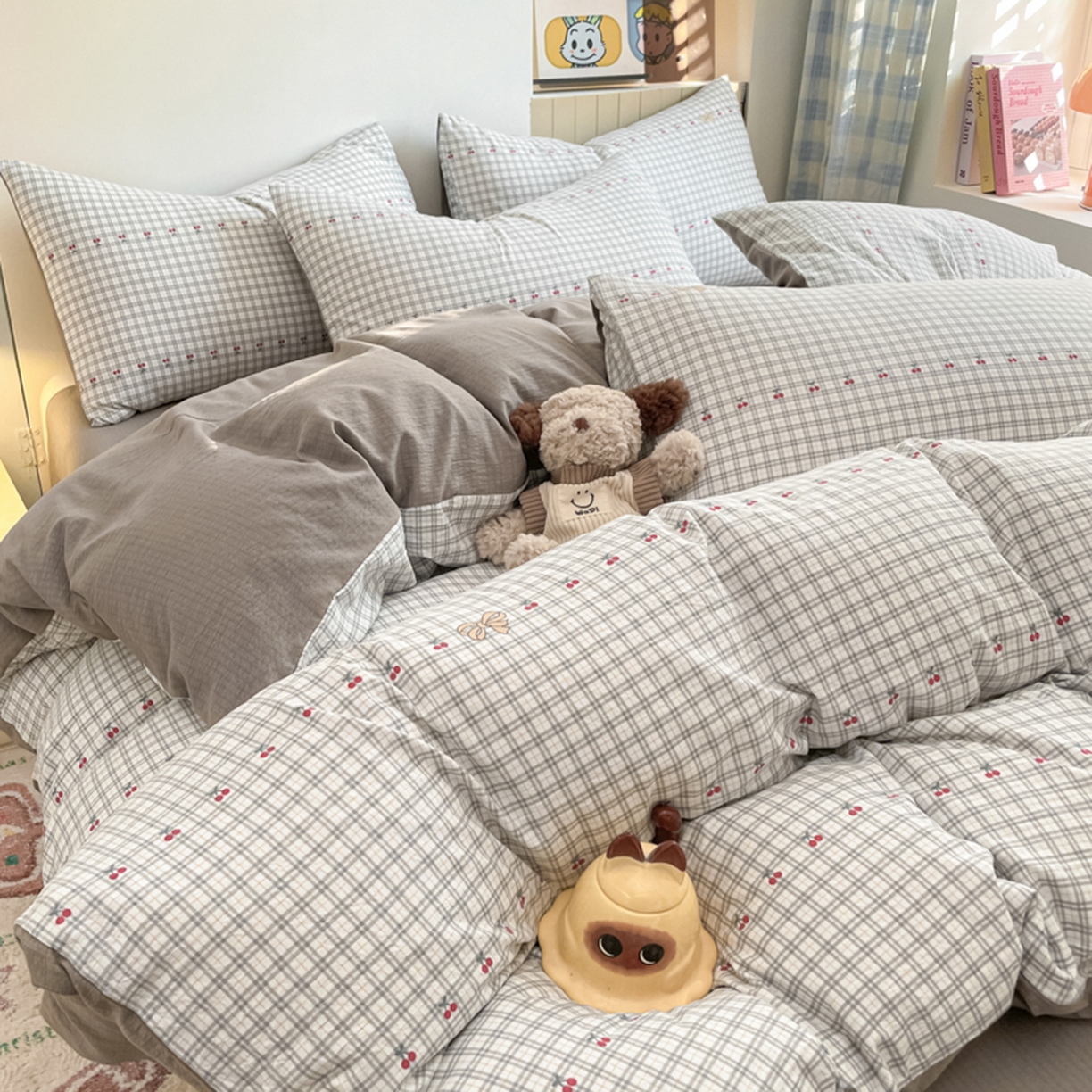 91家纺网 家纺一手货源 找家纺 云玲时尚 2026新款古法水洗仿棉云感纱四件套 樱桃格格