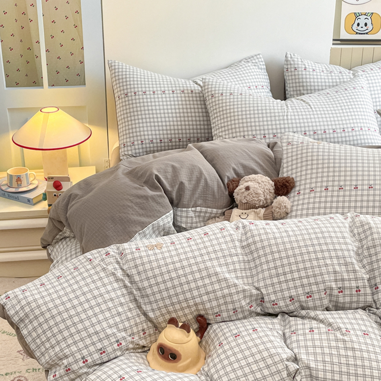 91家纺网 家纺一手货源 找家纺 云玲时尚 2026新款古法水洗仿棉云感纱四件套 樱桃格格