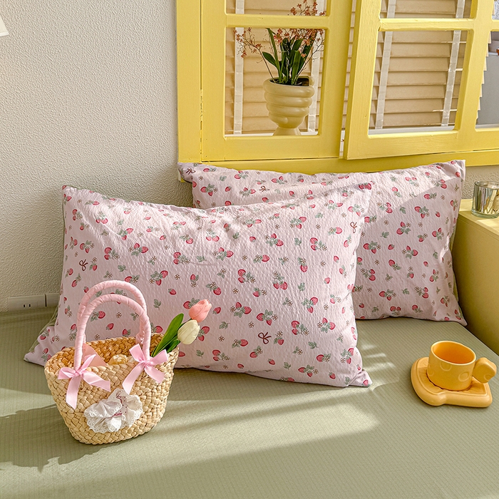 91家纺网 家纺一手货源 找家纺 云玲时尚 2026新款云感双层纱印花四件套 甜莓