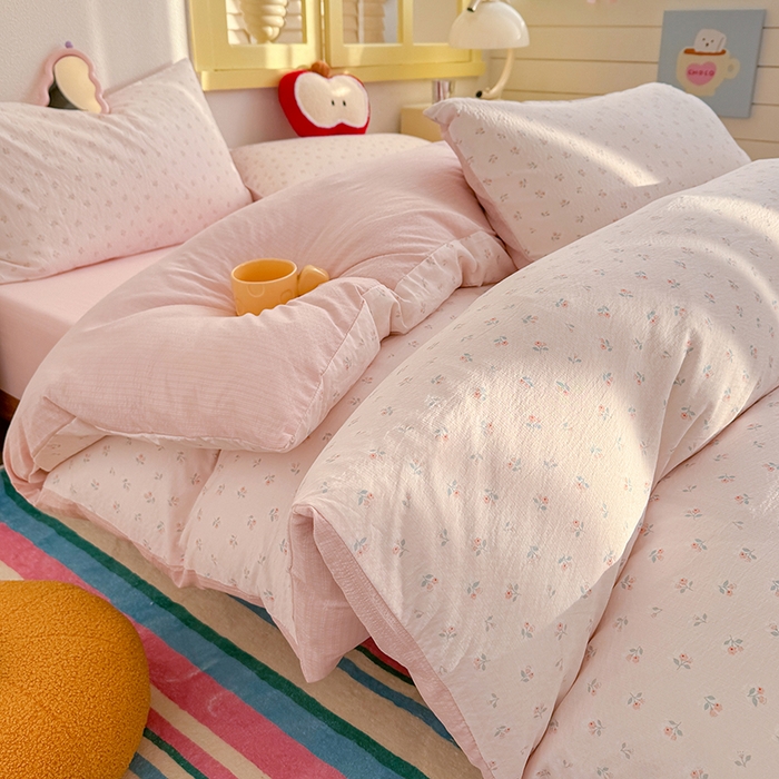 91家纺网 家纺一手货源 找家纺 云玲时尚 2026新款云感双层纱印花四件套 甜昔