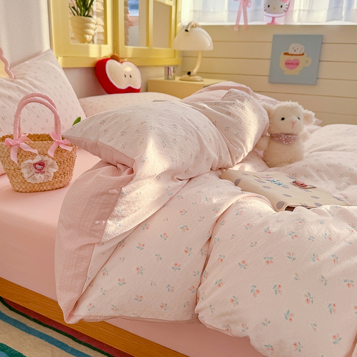 91家纺网 家纺一手货源 找家纺 云玲时尚 2026新款云感双层纱印花四件套 甜昔