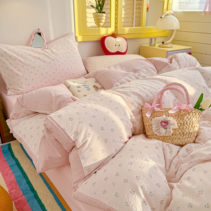 91家纺网 家纺一手货源 找家纺 云玲时尚 2026新款云感双层纱印花四件套 甜昔