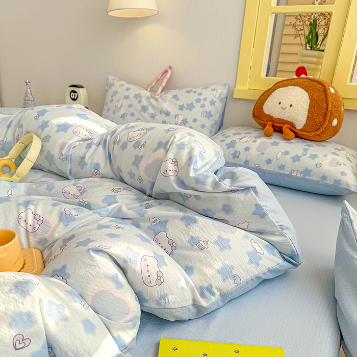 91家纺网 家纺一手货源 找家纺 云玲时尚 2026新款云感双层纱印花四件套 小猫数星星