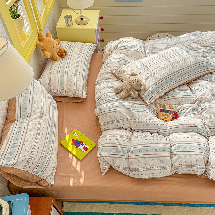 91家纺网 家纺一手货源 找家纺 云玲时尚 2026新款云感双层纱印花四件套 小熊奶盖