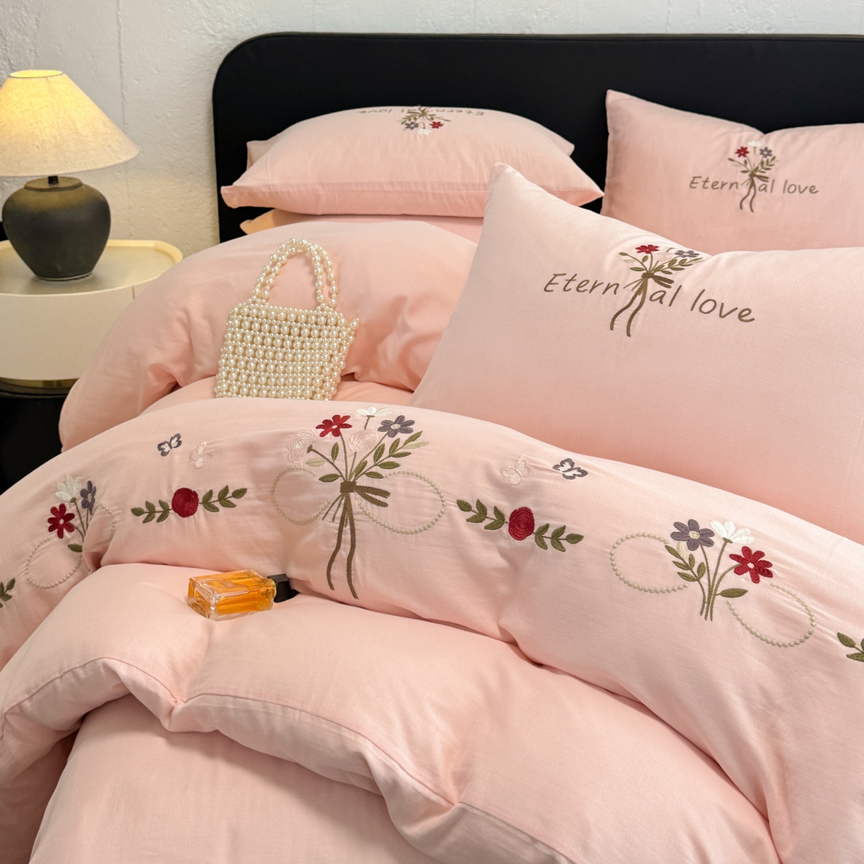 91家纺网 家纺一手货源 找家纺 （总）懒猫家纺 2026新款双层纱刺绣四件套