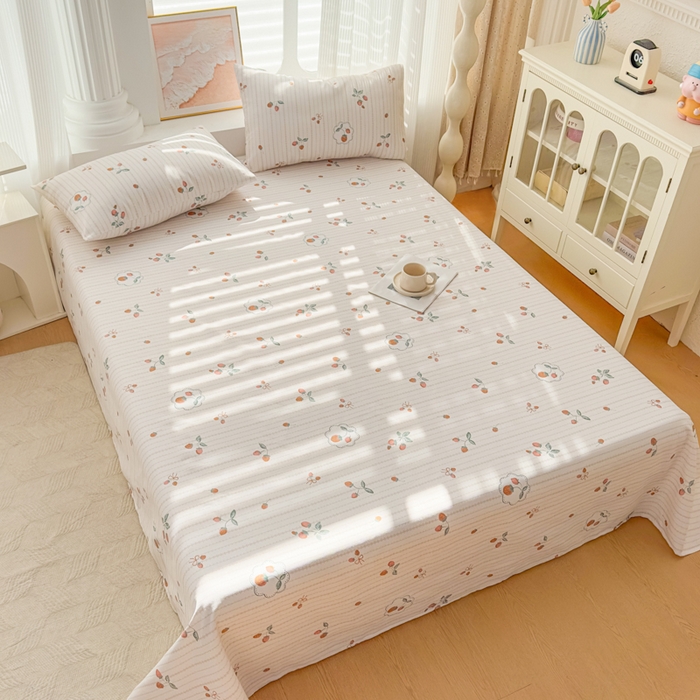 91家纺网 家纺一手货源 找家纺 爱彼家纺 2026新款马上发财新布料细沙三枚缎全新工艺老粗布凉席席子床单三件套-马年系列一 草莓条纹