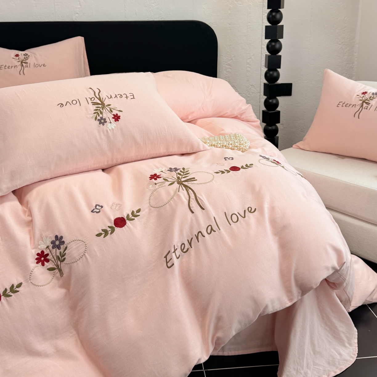 91家纺网 家纺一手货源 找家纺 （总）懒猫家纺 2026新款双层纱刺绣四件套