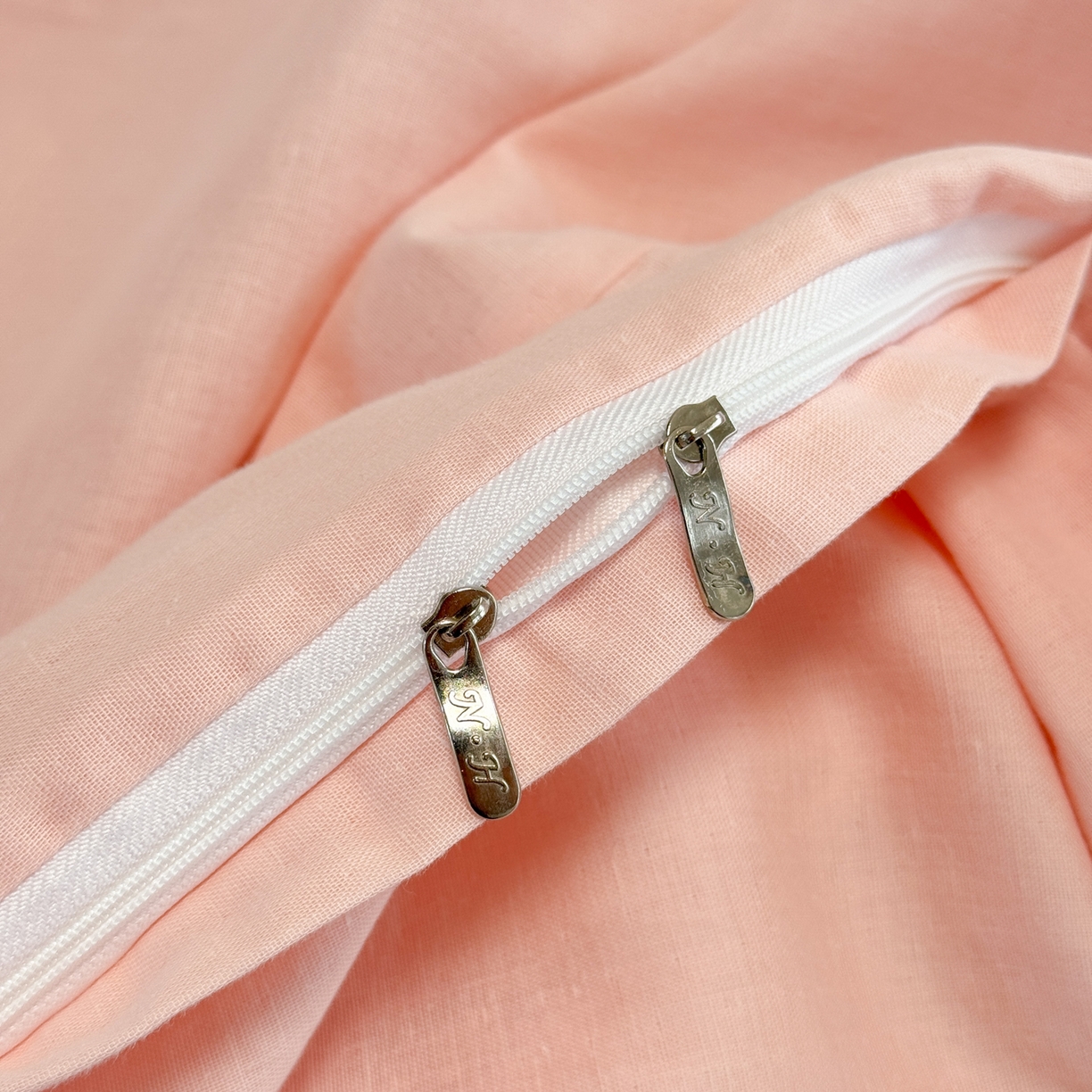 91家纺网 家纺一手货源 找家纺 （总）懒猫家纺 2026新款双层纱刺绣四件套