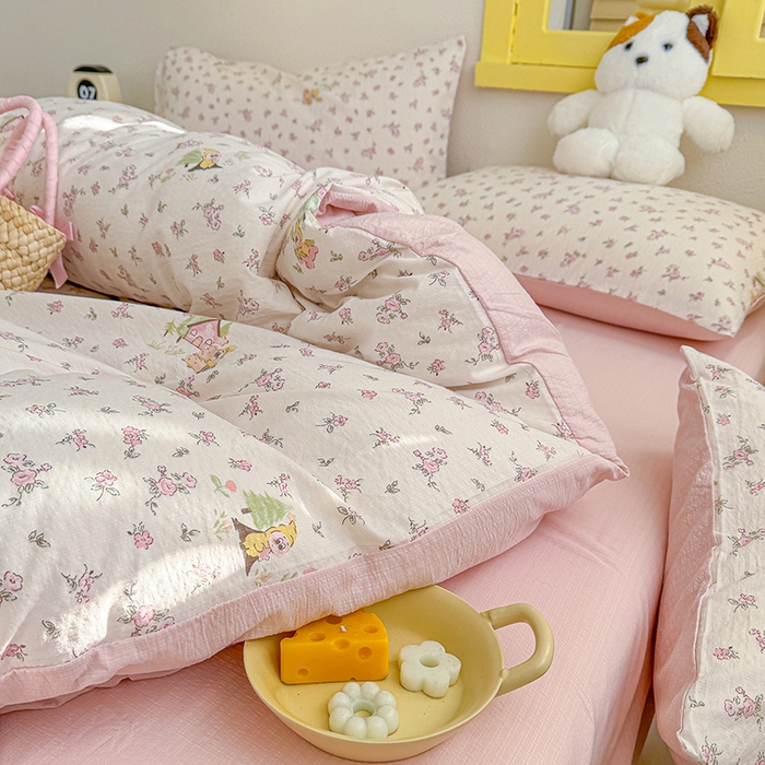 91家纺网 家纺一手货源 找家纺 云玲时尚 2026新款云感双层纱印花四件套 星星人后花园