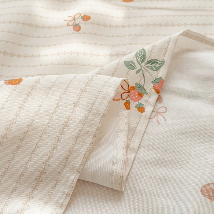 91家纺网 家纺一手货源 找家纺 爱彼家纺 2026新款马上发财新布料细沙三枚缎全新工艺老粗布凉席席子床单三件套-马年系列一 草莓条纹