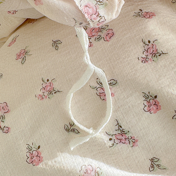 91家纺网 家纺一手货源 找家纺 云玲时尚 2026新款云感双层纱印花四件套 星星人后花园