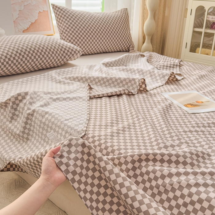 91家纺网 家纺一手货源 找家纺 爱彼家纺 2026新款马上发财新布料细沙三枚缎全新工艺老粗布凉席席子床单三件套-马年系列一 咖格棋